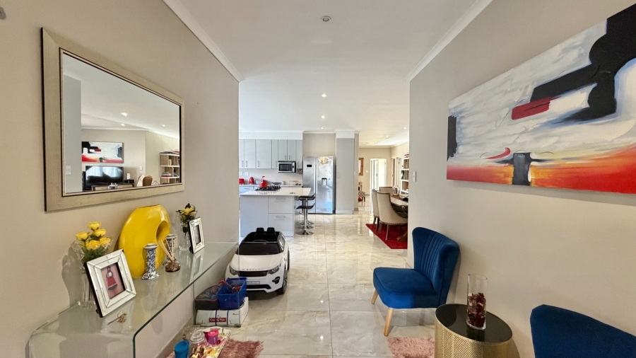 4 Bedroom Property for Sale in Fairview Golf Estate Western Cape